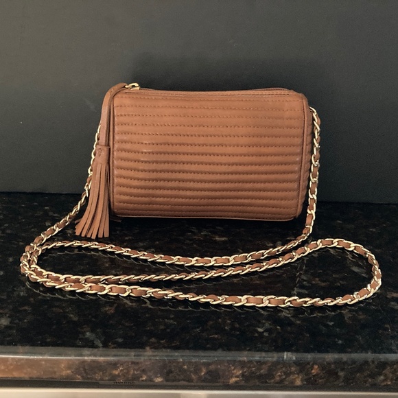 Nordstrom Genuine Leather Caramel Crossbody Bag/Gold Tone Woven Chain/NEW! - Picture 1 of 9